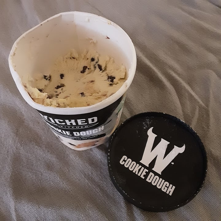 photo of Wicked Cookie Dough Ice Cream shared by @veganmamaof3 on  09 Oct 2021 - review