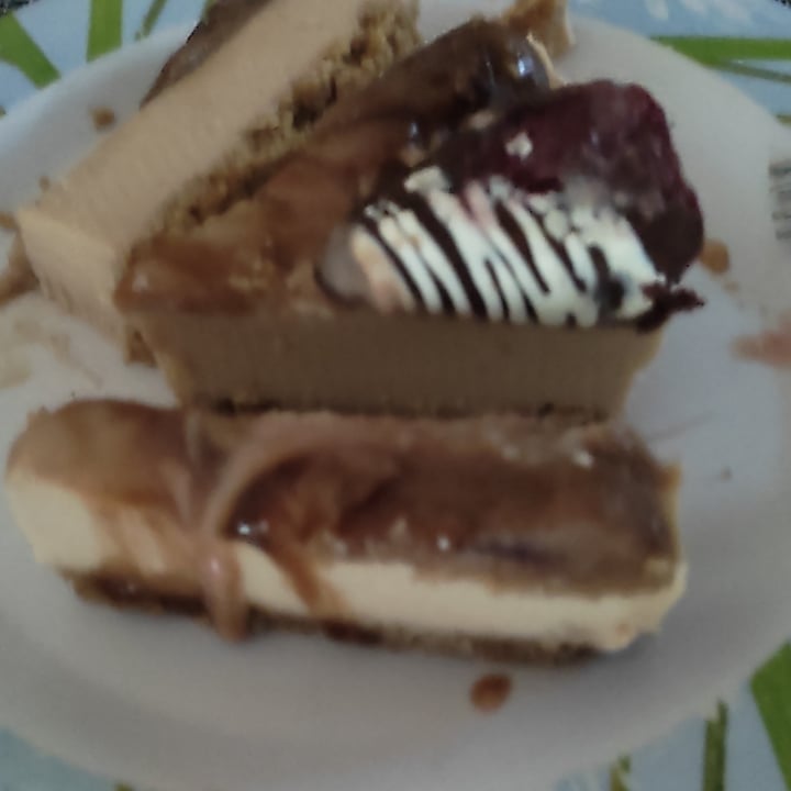 photo of Futuro sweet Cheesecake Vegano De Dulce De Leche Y Caramelo shared by @luciadaniela on  02 Oct 2021 - review