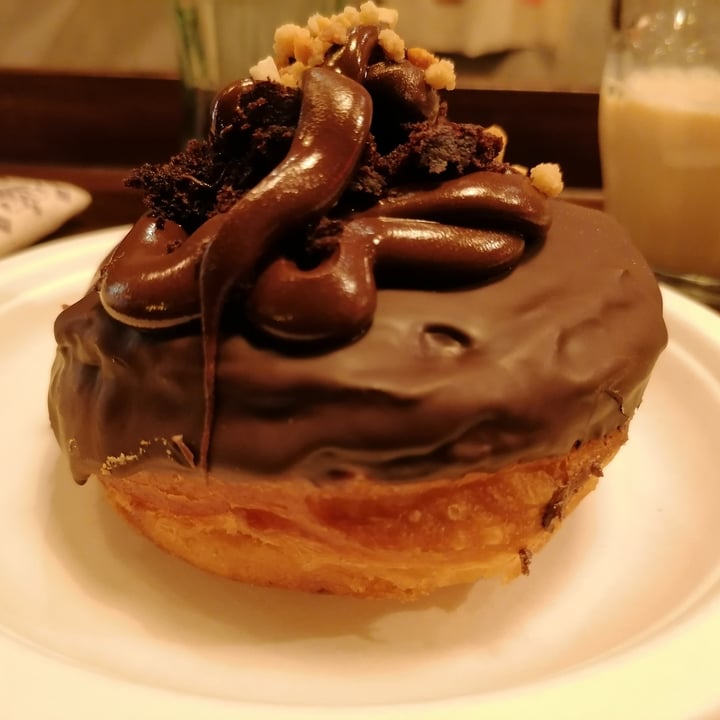 photo of chök the chocolate kitchen Cronut shared by @jessvv on  01 Sep 2020 - review