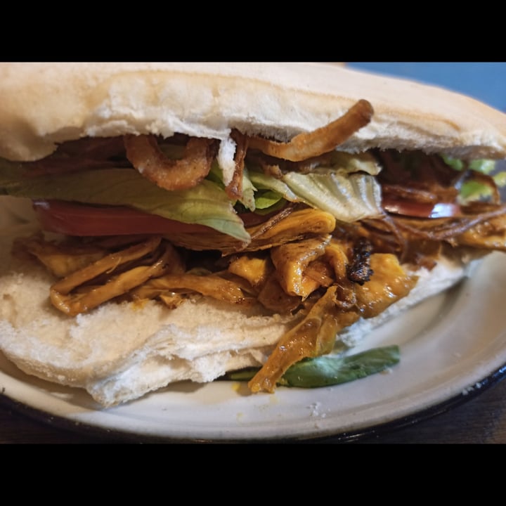 review photo of SHIPIBO Bistro Amazonico Sandwich de no pollo shared by @ghostreveries on 15 May 2021 - review