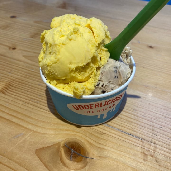 photo of Udderlicious Covent Garden Speculoos and mango sorbet shared by @livvie on  26 Aug 2021 - review