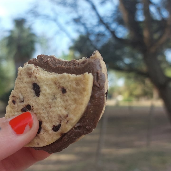 photo of Un Rincón Vegano Max cookies chips y chocolate shared by @carinci on  01 Oct 2022 - review