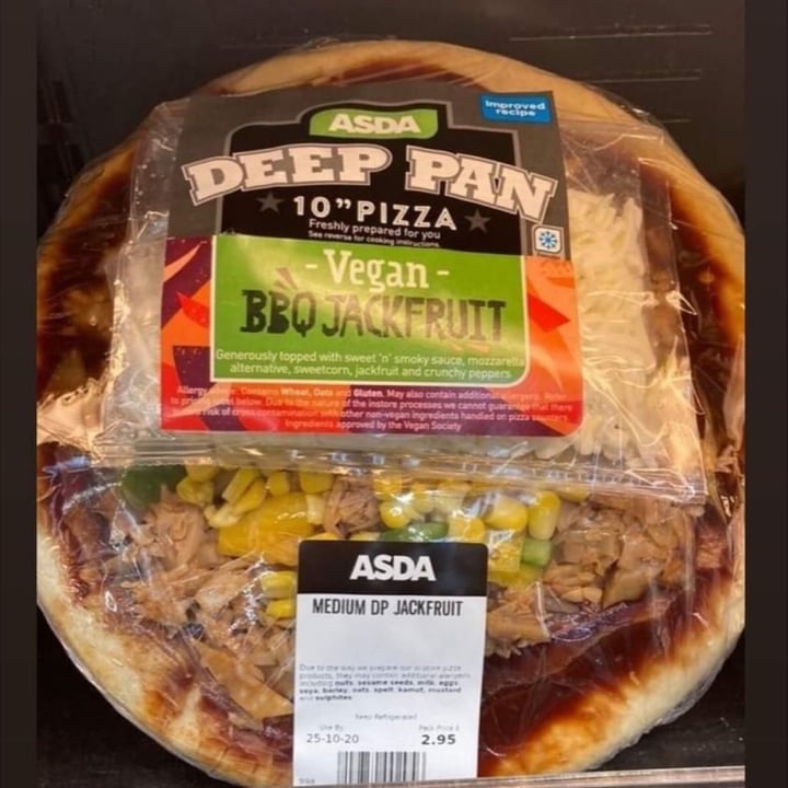 photo of ASDA BBQ jackfruit vegan pizza shared by @cheapsoybean on  14 Nov 2020 - review