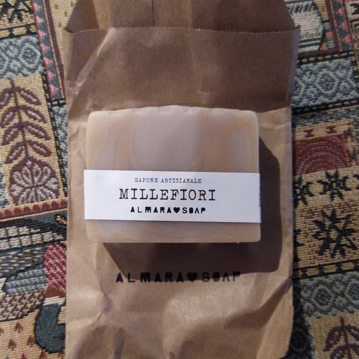 review photo of Almara soap Sapone Artigianale Millefiori shared by @giuliabe on 11 Apr 2022 - review