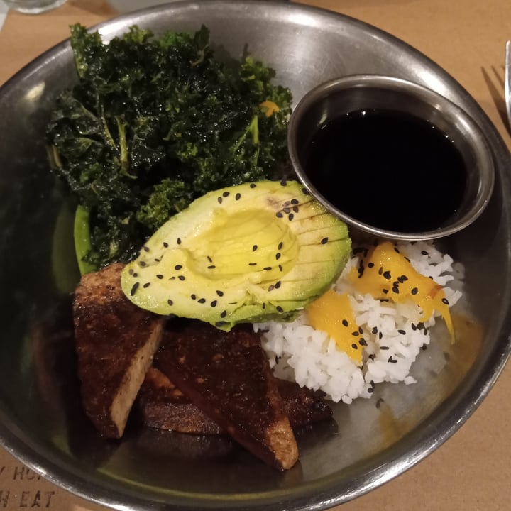 photo of Gordo Vegano ensalada tofu marinado shared by @ayluk12 on  20 Apr 2022 - review