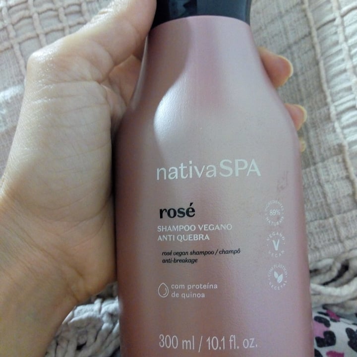 photo of O Boticário Shampoo Vegano Anti Quebra shared by @josywolfart on  13 Oct 2022 - review