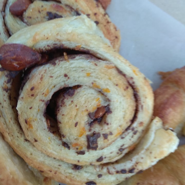 photo of Caju Vegan bakery Rolls shared by @maxpowerr on  14 Sep 2021 - review