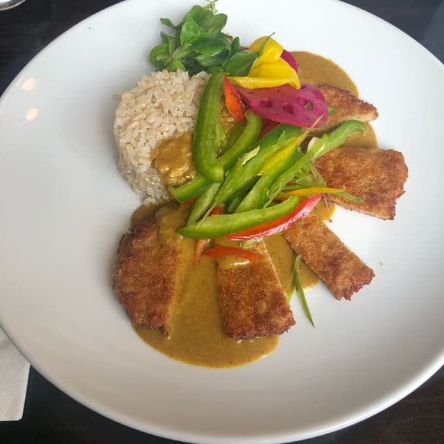 Photo of the dish “seitan steack, rise and curry”