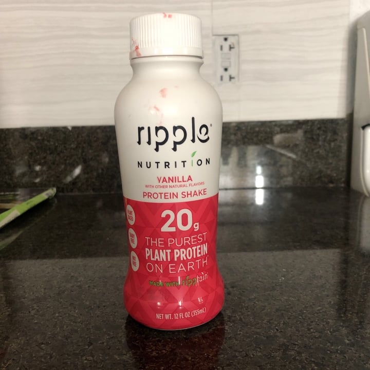photo of Ripple Foods Vanilla Plant-Based Protein shake shared by @kckellydoggy on  06 Jun 2020 - review