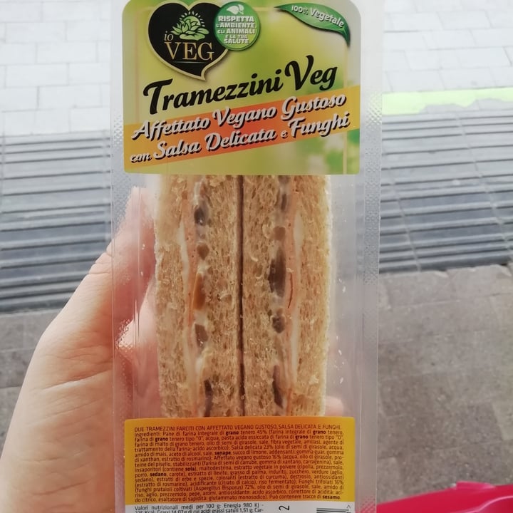 photo of ioVEG Tramezzini Veg Affettato Vegano Gustoso Con Salsa Delicata E Funghi shared by @veggiecris on  14 Jul 2022 - review