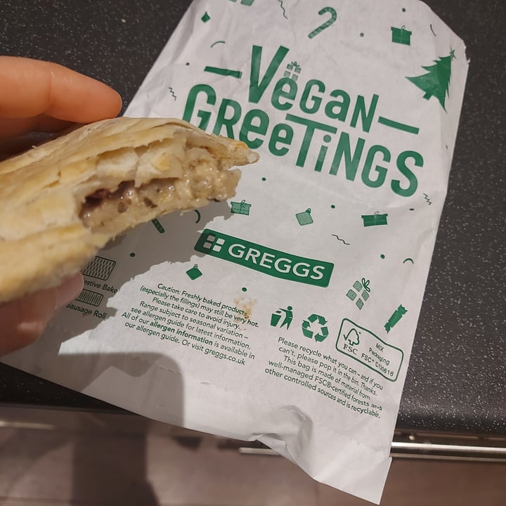 photo of Greggs Festive Bake shared by @skito1987 on  19 Dec 2021 - review