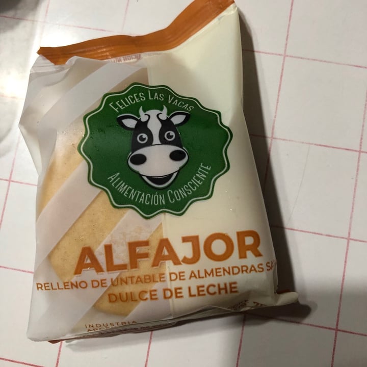 photo of Felices Las Vacas Alfajor Maicena shared by @cbartoli on  26 Mar 2021 - review