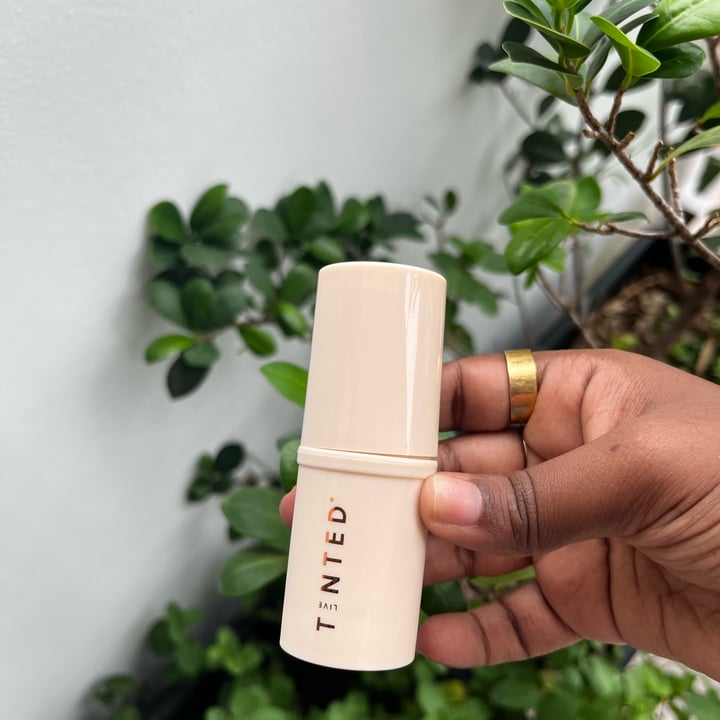 review photo of Live tinted Superhue shared by @laksh03 on 26 Feb 2022 - review