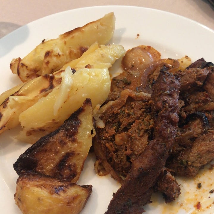 photo of Vega City Plant-based Gyros shared by @joyaquino on  06 Oct 2021 - review