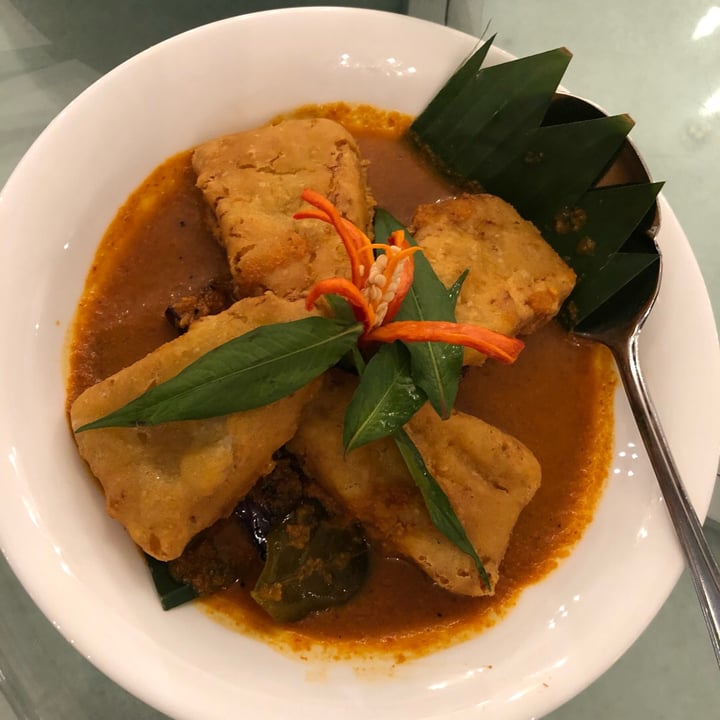 review photo of The Peranakan Restaurant Singapore Ikan-less Assam Pedas shared by @soy-orbison on 20 Aug 2019 - review