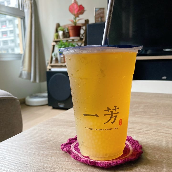 photo of Yifang Taiwan Fruit Tea Pouchong Green Tea With Sago shared by @kathedrals on  08 Aug 2021 - review