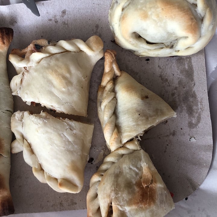 photo of Flipper palermo Empanada De NO Pollo shared by @romicapo on  03 Jan 2022 - review