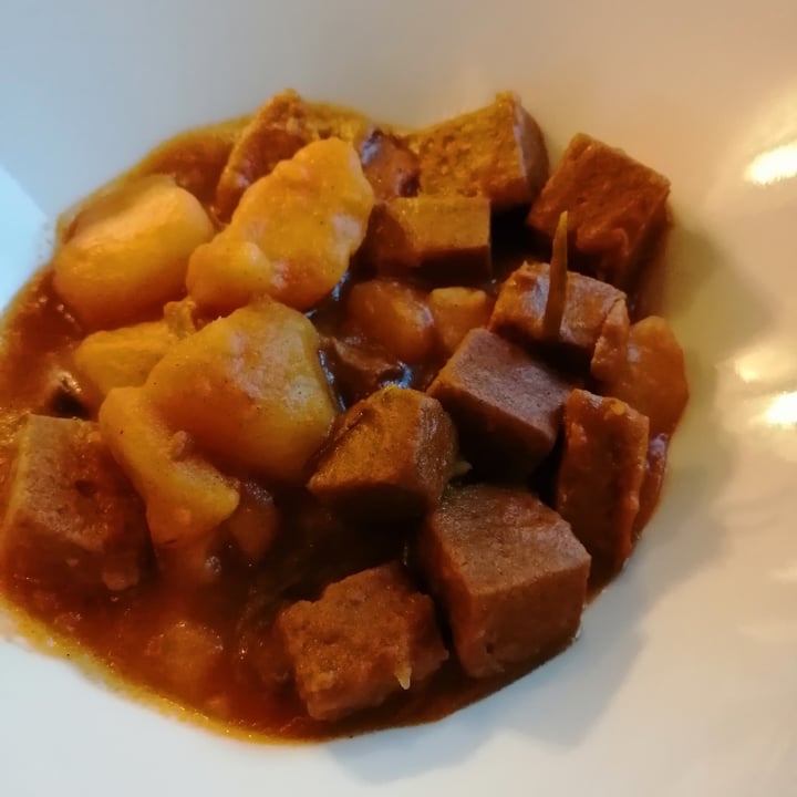 review photo of Eco Park Hotel Azalea gulash shared by @luigimiracolato on 05 Aug 2022 - review