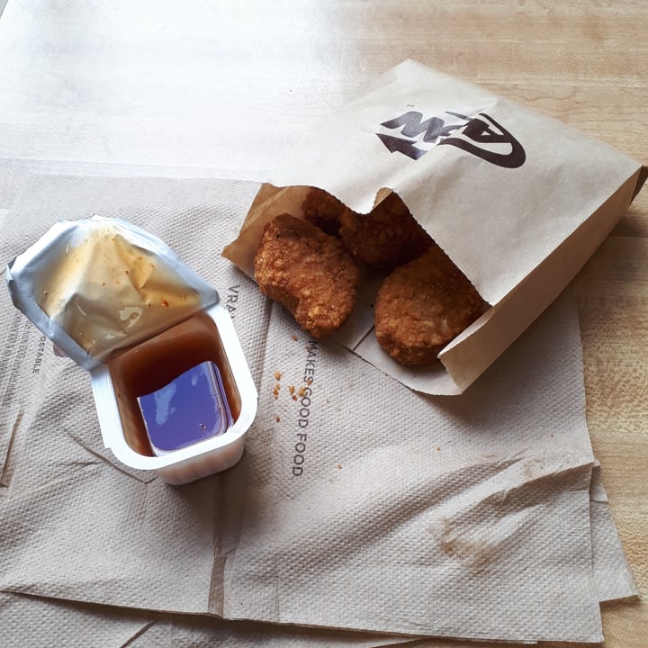photo of A&W Canada Plant Based Nuggets shared by @vebren on  18 Aug 2021 - review
