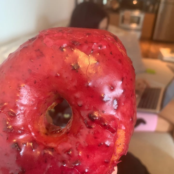 photo of bloomer's on Queen wild blueberry donut shared by @xdarrenx on  24 Sep 2020 - review