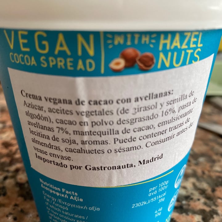 review photo of Sisinni Cocoa spread with hazelnuts shared by @lauragdegato on 12 Aug 2021 - review