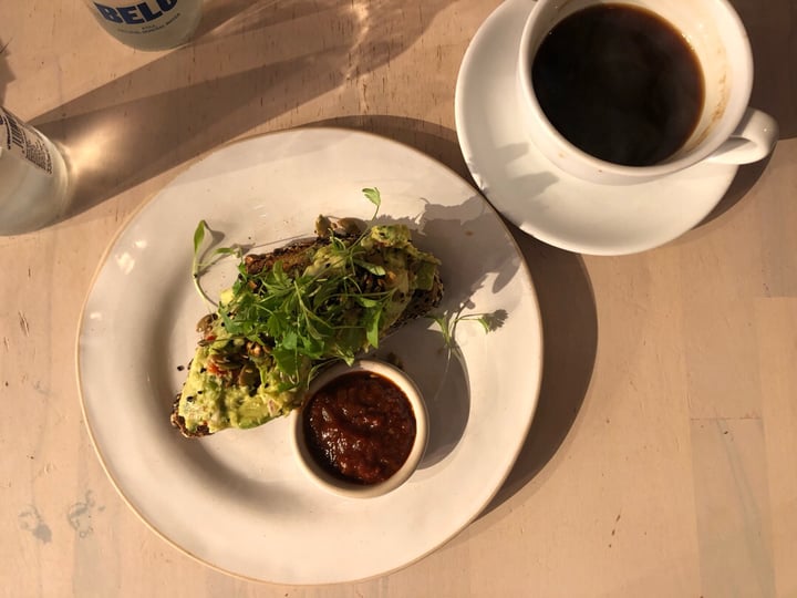 photo of GAIL's Bakery Dulwich Village Avocado Salsa, Toasted seeds & Tomato Relish on seeded sourdough shared by @weebee on  28 Aug 2019 - review