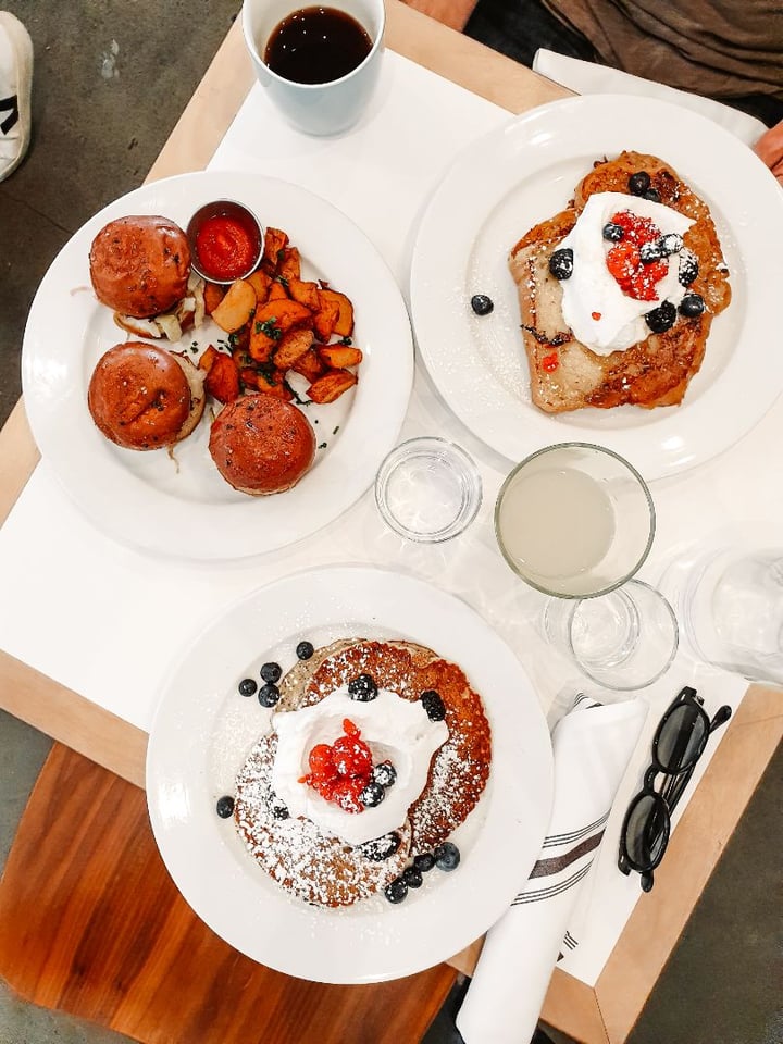 review photo of Little Pine Restaurant Lemon poppyseed pancakes shared by @sorinafredholm on 11 Mar 2020 - review