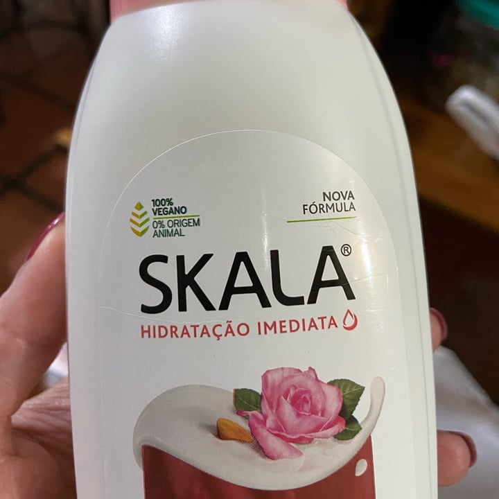 photo of Skala Creme Corporal shared by @katiatrotta on  01 Jan 2022 - review