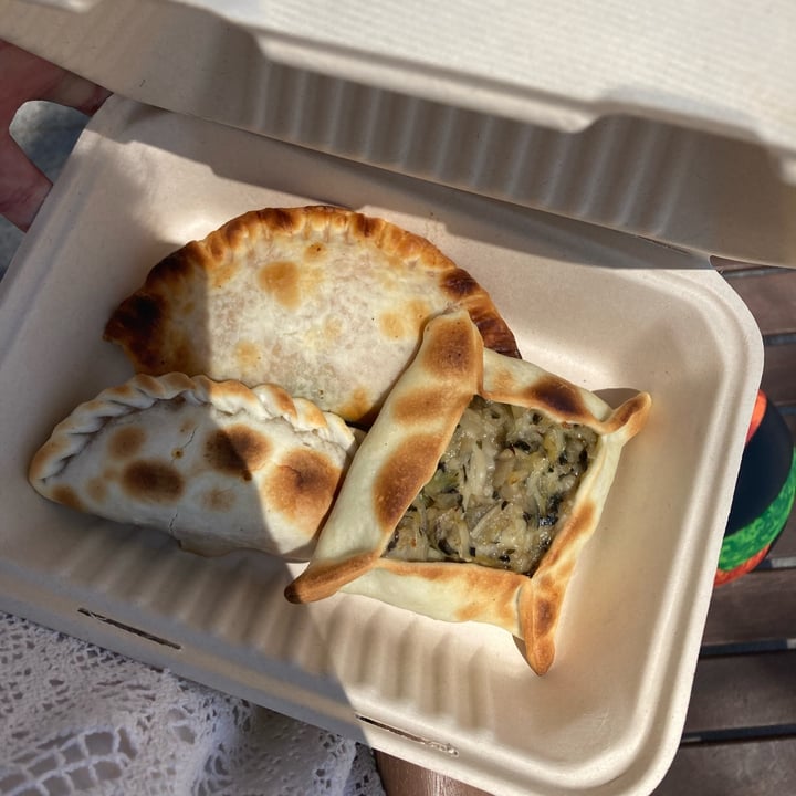 review photo of Ingrediente Secreto empanadas shared by @silviaco on 15 Jun 2022 - review