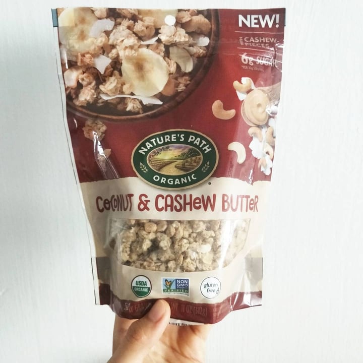 photo of Nature's Path Foods Coconut Cashew Butter Granola shared by @livingdeadoll on  13 Oct 2020 - review