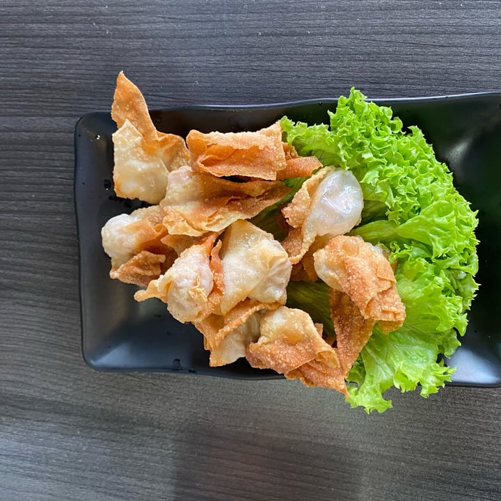 photo of Makan Vegan Geylang Fried Wanton shared by @piggy-egg on  07 Jul 2022 - review
