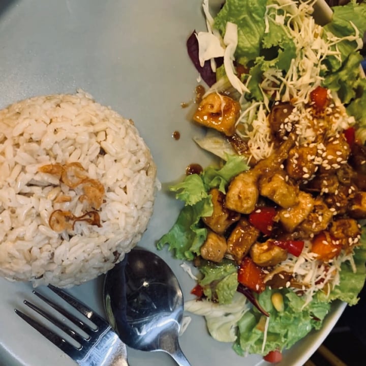 photo of Burgreens Menteng Kungpao Tofu shared by @wiiiiza on  23 Jul 2021 - review