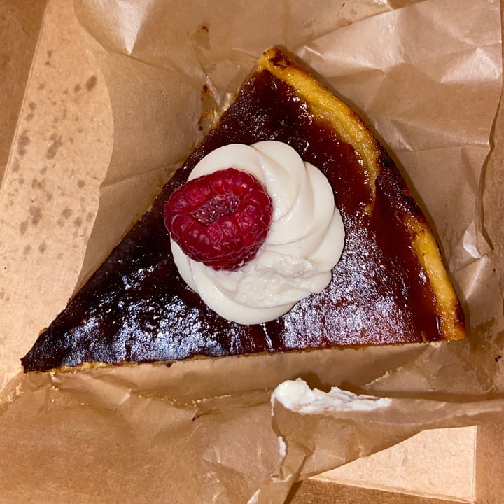 photo of Thatch Miami Passion Fruit Cheesecake shared by @yungzoot on  27 Dec 2020 - review