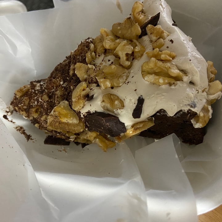 photo of Gordo Vegano Torta Brownie De Chocolate (sin Tacc) shared by @hablandoenvegano on  27 Jun 2022 - review