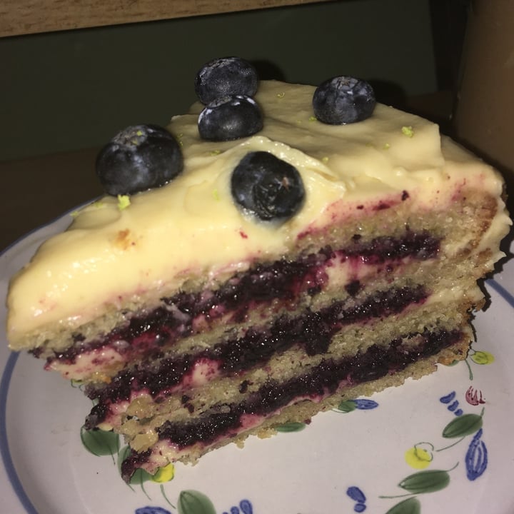 photo of Ixteriolo's Pastel de Blueberry shared by @nitaav2 on  08 May 2021 - review