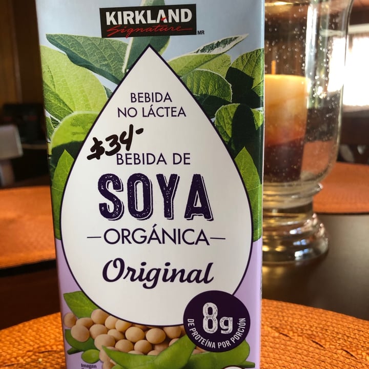 photo of Kirkland Signature Bebida de soya orgánica original shared by @isabelinzunzaa on  16 Jan 2021 - review