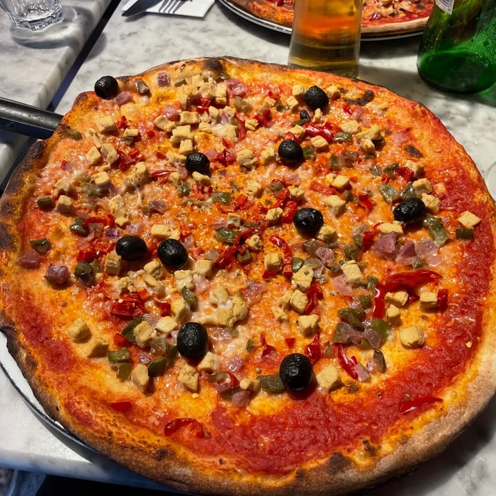 review photo of Pizza Express Sloppy Vegan shared by @roxyvulpes on 12 Jul 2021 - review