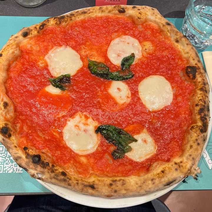 photo of Vurria- Milano Moscova Pizza margherita shared by @fsc on  24 Nov 2022 - review