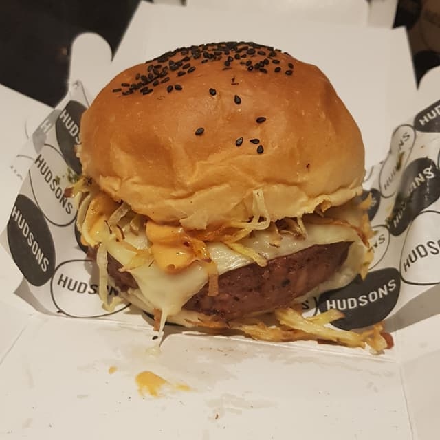 菜肴“El Barrio Burger”的照片