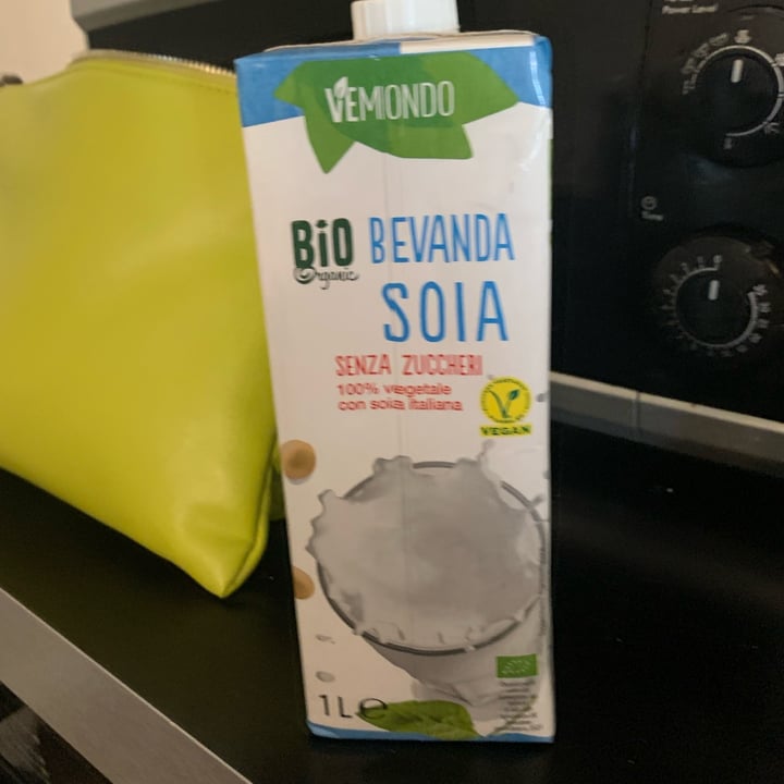 photo of Vemondo Bio Bevanda Soia shared by @azzusmile on  28 Apr 2022 - review