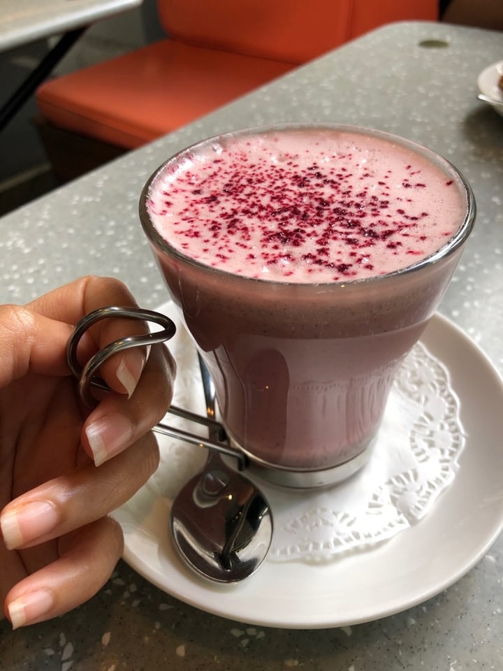photo of Privé Tiong Bahru Beetroot Soy Latte shared by @healthywithakriti on  03 Jan 2020 - review