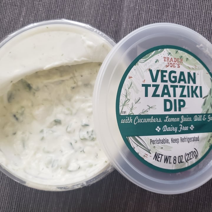 photo of Trader Joe's Vegan tzatziki dip shared by @doeshmoe1313 on  01 Jun 2022 - review