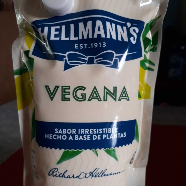 photo of Hellmann’s Maionese Vegana shared by @lulapasc on  25 Oct 2022 - review