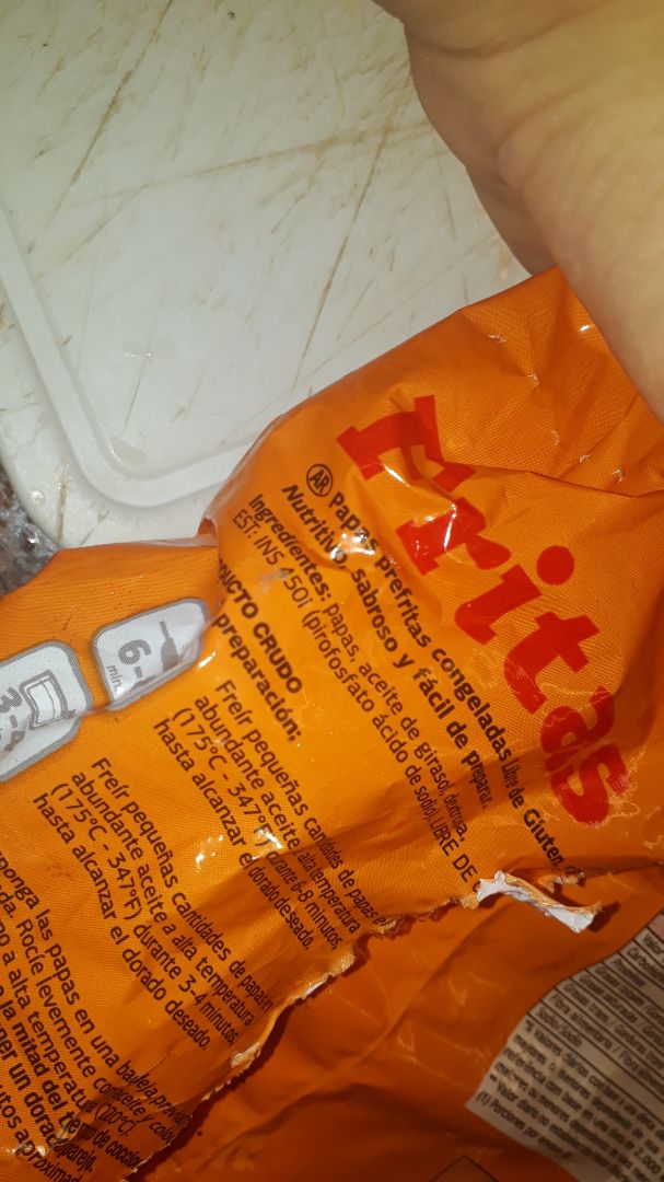 review photo of Dia% Fritas shared by @sofialegre on 13 Apr 2020 - review