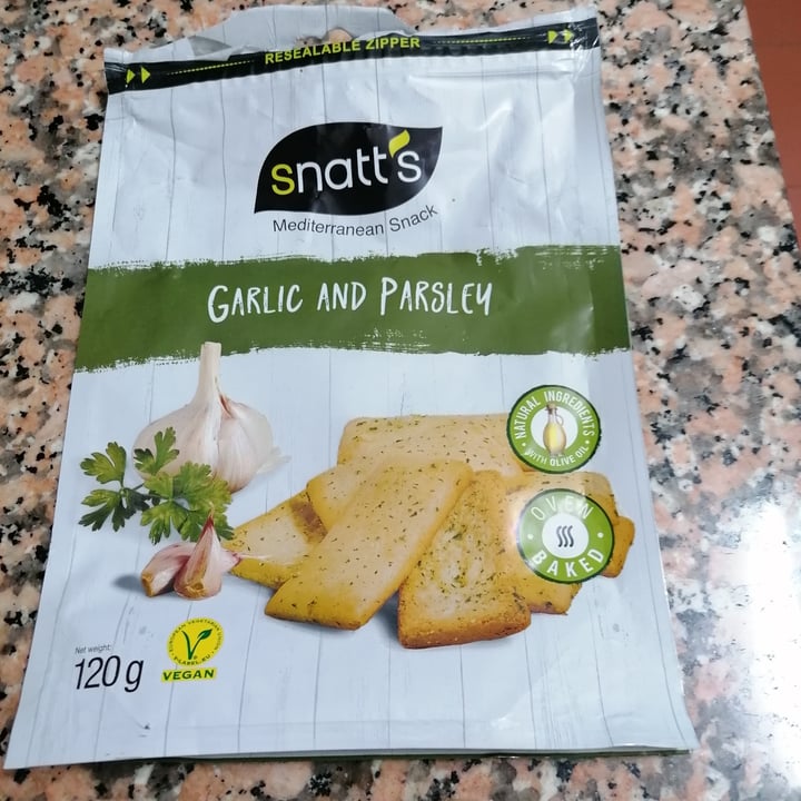 photo of snatt’s Snacks mediterráneos Ajo y Perejil shared by @joaopuga on  15 Jun 2020 - review