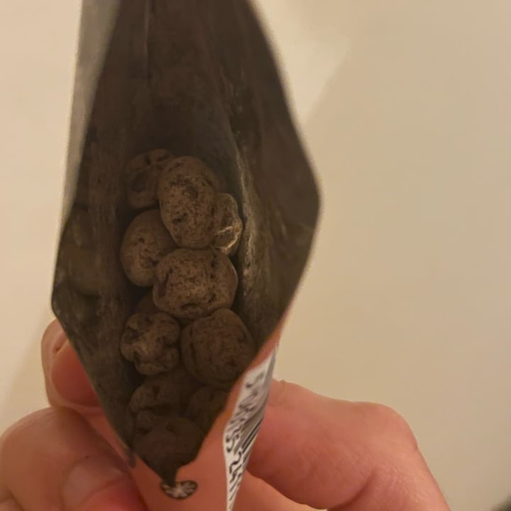 photo of The Raw Chocolate Co Chocolate mulberries shared by @emmajwheeler on  27 Dec 2021 - review