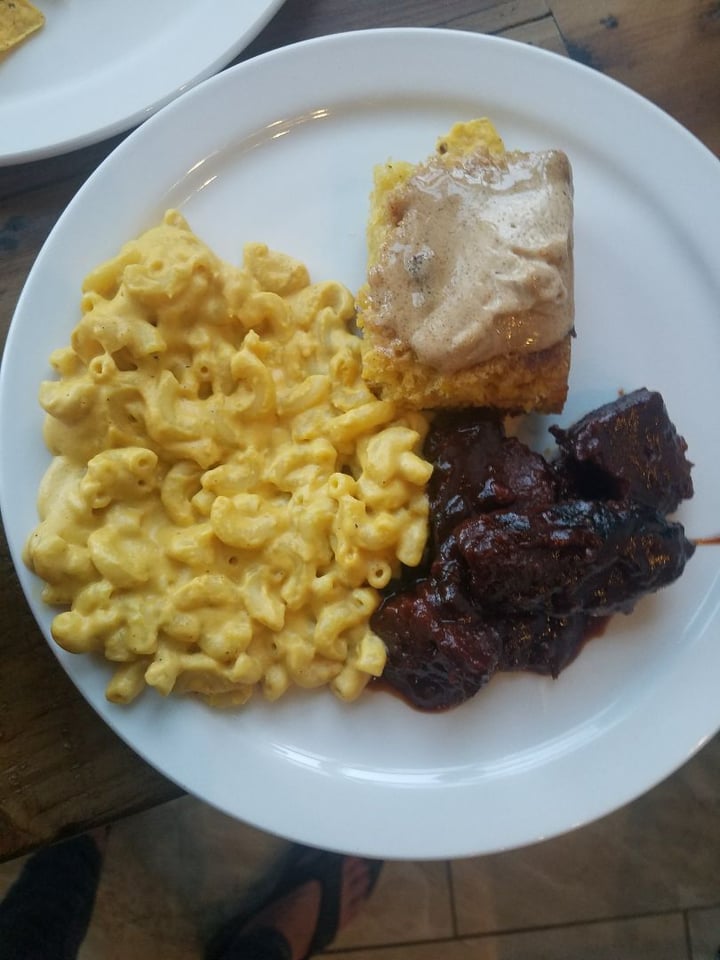 photo of Trio Plant-based Soul food platter shared by @annesemenak on  28 Oct 2018 - review