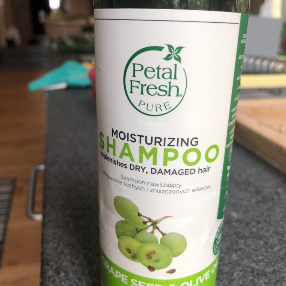 Petal fresh Moisturing shampoo Reviews | abillion
