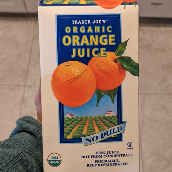 photo of Trader Joe's organic orange juice shared by @alimerlina on  27 Jun 2022 - review