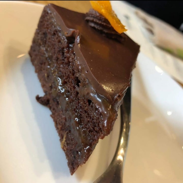 photo of Essenza Love Natural Food Torta Sacher shared by @wandavetveg on  18 Mar 2022 - review